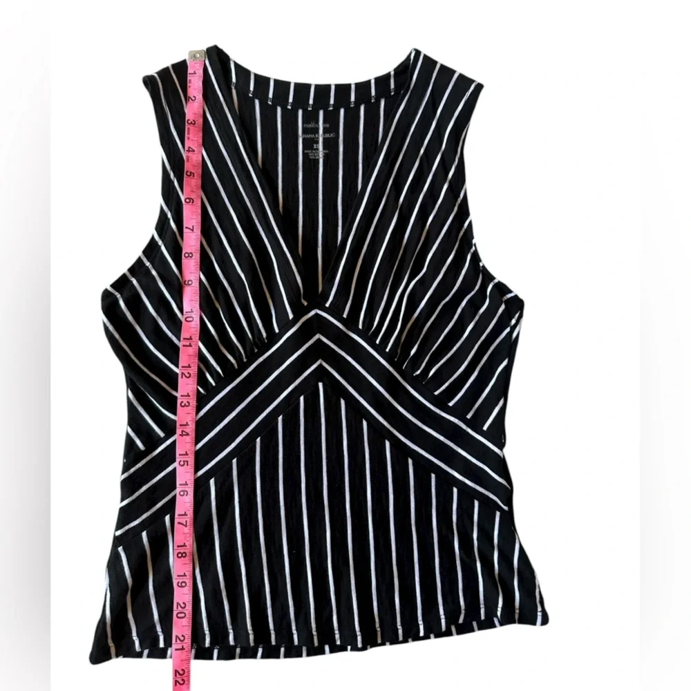 Banana Republic Black and White Striped Tank Top - Picture 5 of 7